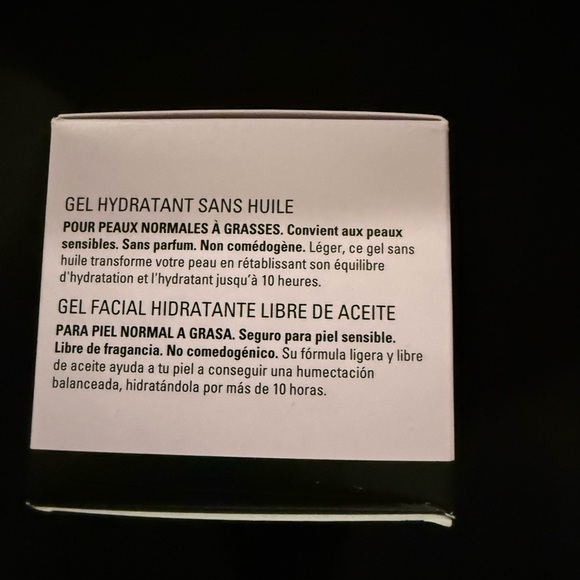 Mary Kay Oil Free Hydrating Get New in Box - Picture 5 of 6